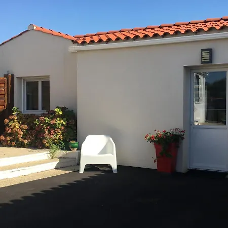 Maison Les Agapanthes Holiday home Les Sables-d'Olonne